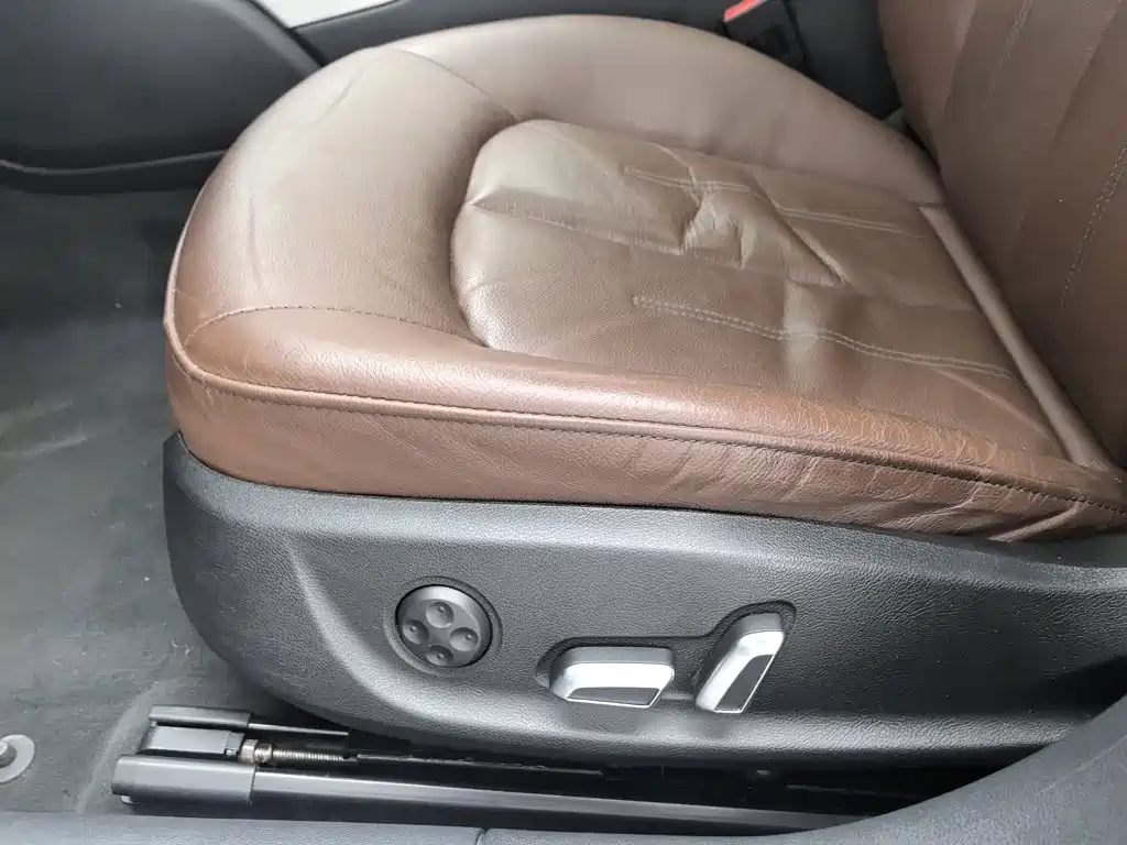 Audi A6L — миниатюра 20