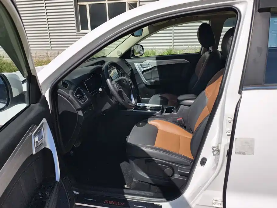Geely Vision X6 — миниатюра 9