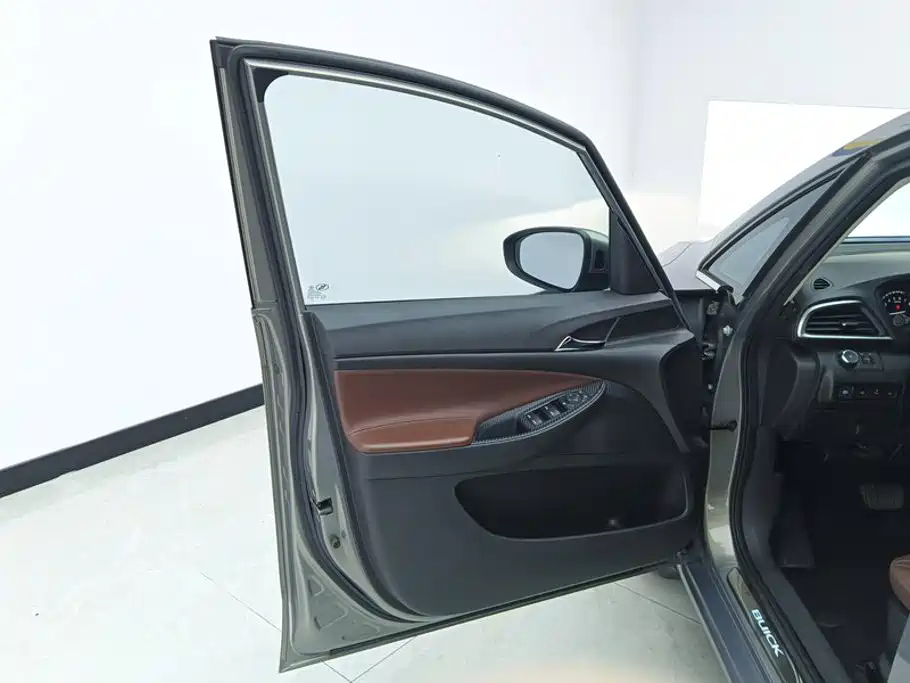 Buick GL6 — миниатюра 7