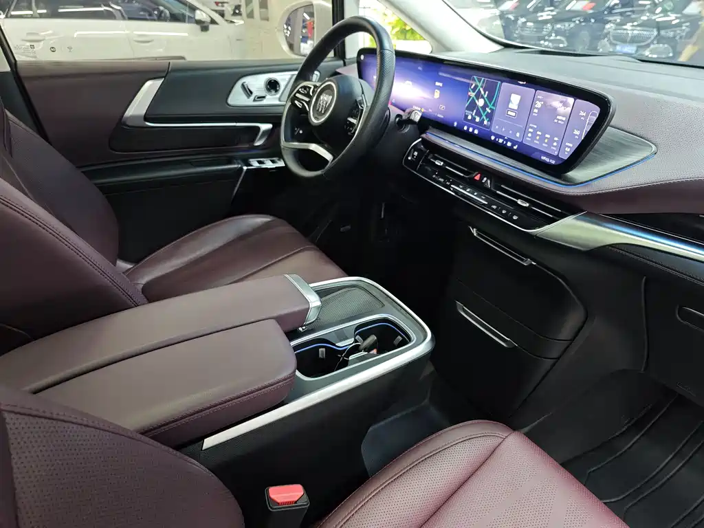 Buick Century 2023 2.0T мест