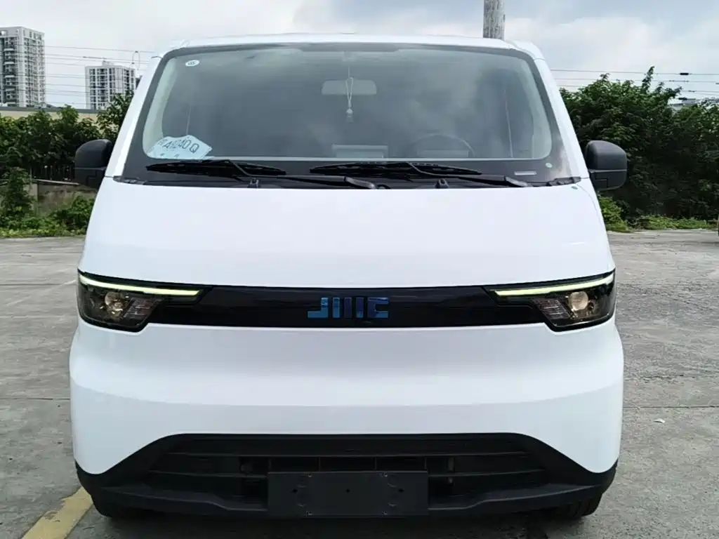 JMC E-Fushun — миниатюра 3