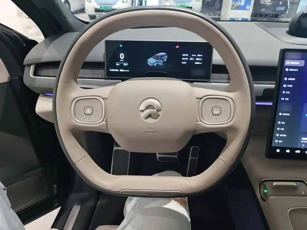 NIO ES8 — миниатюра 11