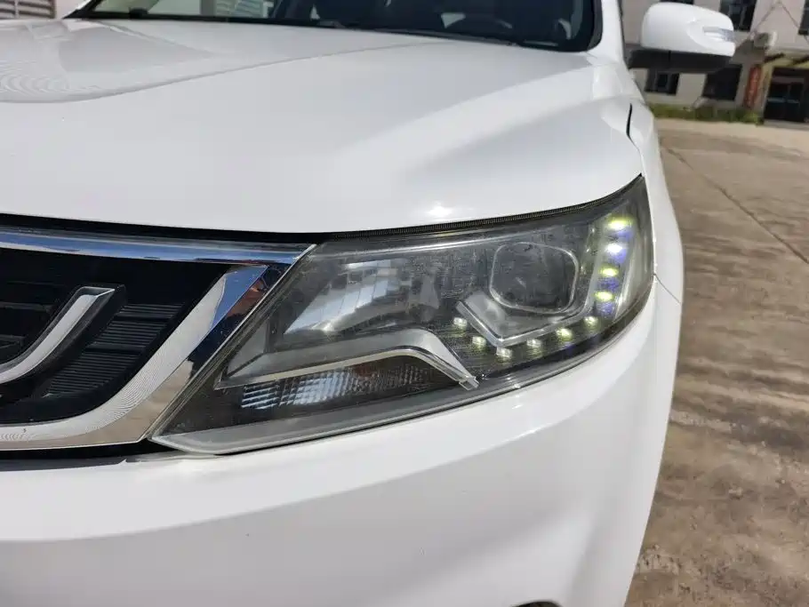 Geely Vision X6 — миниатюра 5