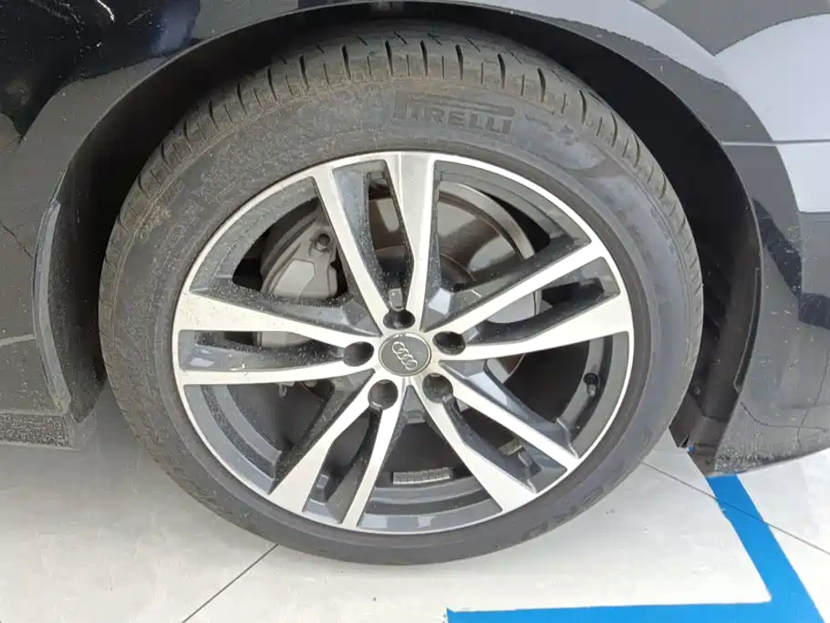 Audi A6L — миниатюра 6