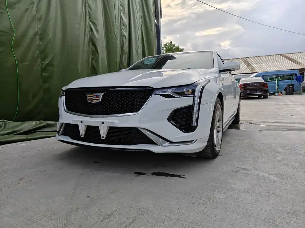 Cadillac CT4 2021