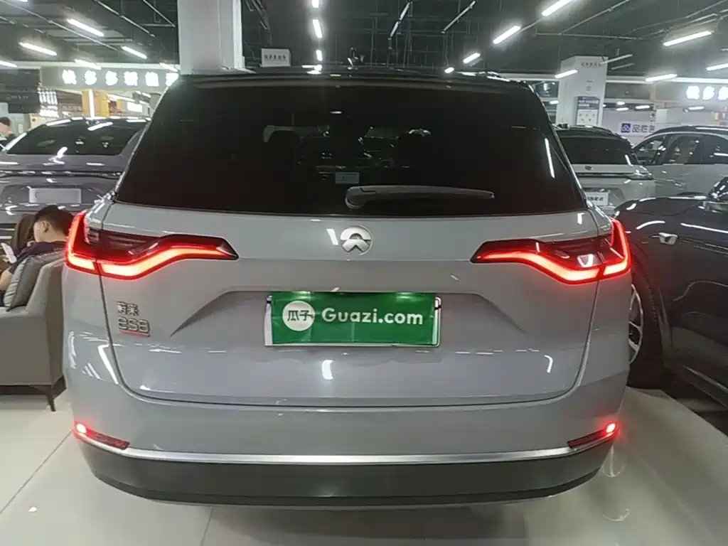 NIO ES8 — миниатюра 6