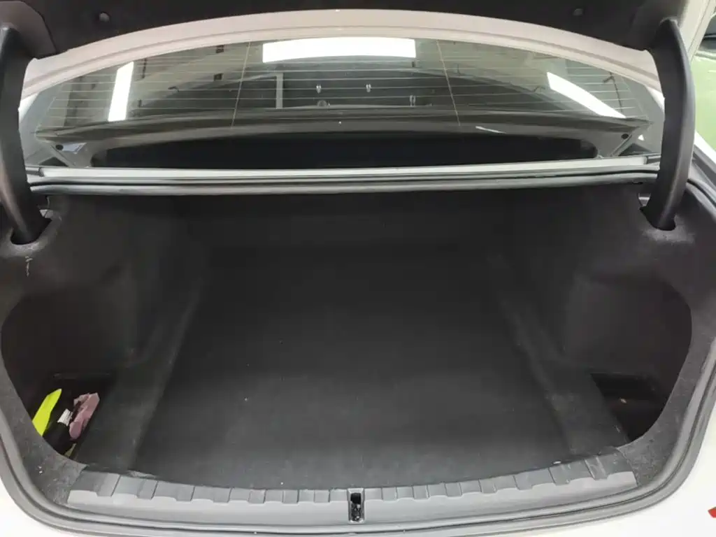 BMW 3 Series — миниатюра 19