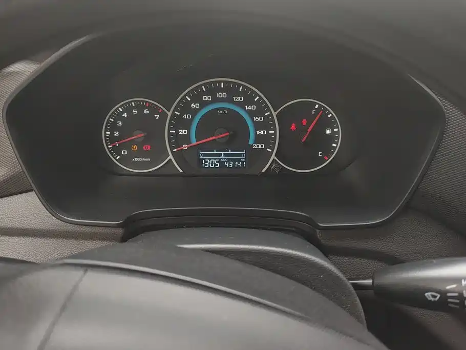 Wuling Hongguang V — миниатюра 14