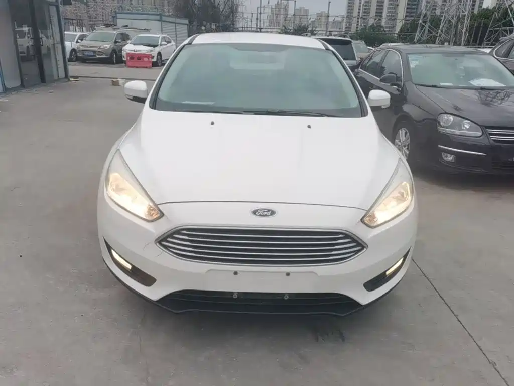 Ford Focus — миниатюра 3