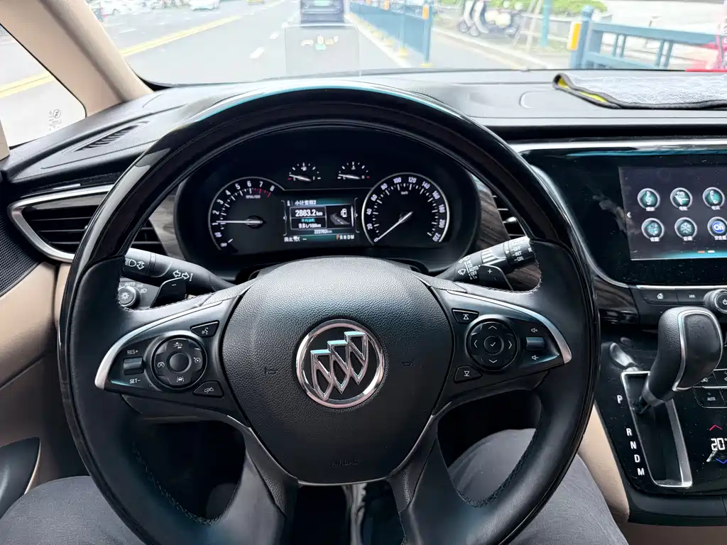 Buick GL8 — миниатюра 12
