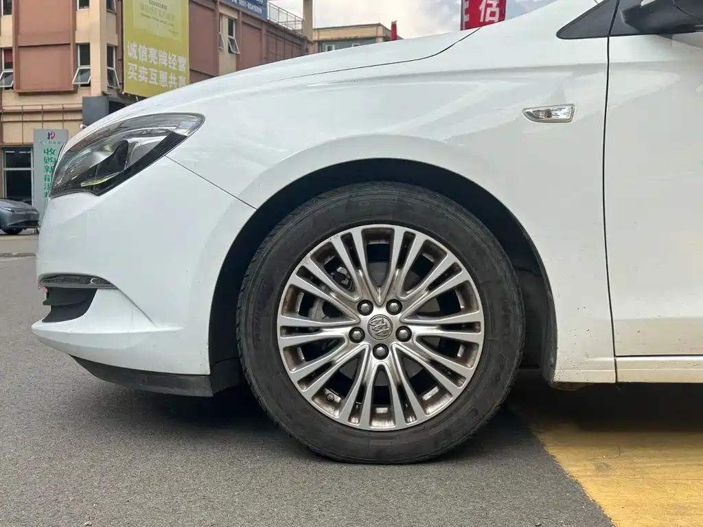 Buick Excelle — миниатюра 5