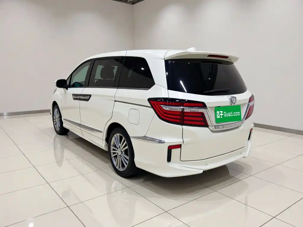 Honda Elysion — миниатюра 4