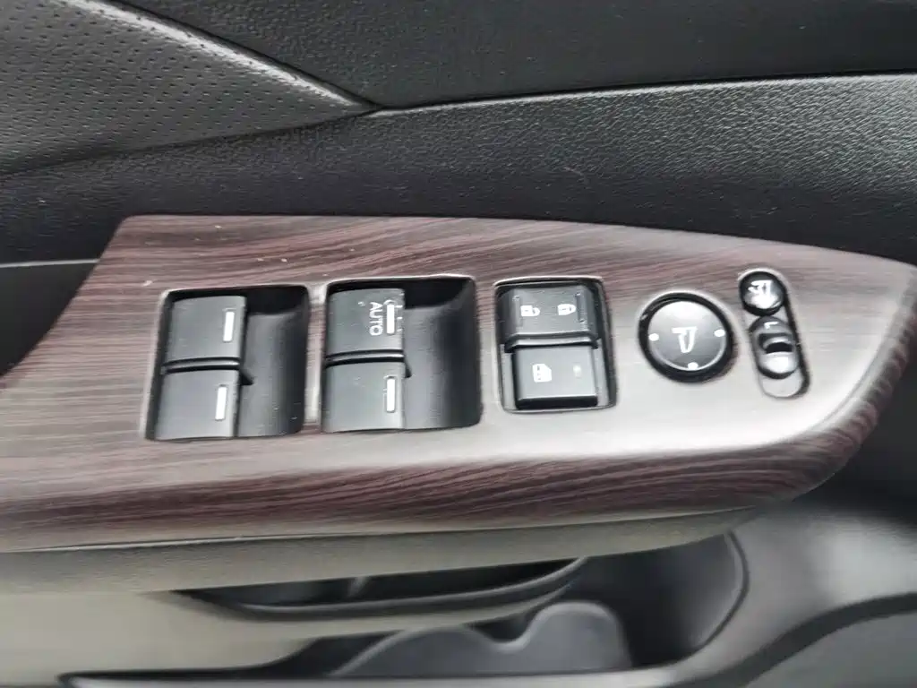 Honda CR-V 2015 2.4L Luxury