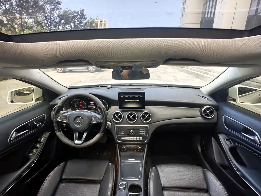 Mercedes-Benz GLA — миниатюра 18