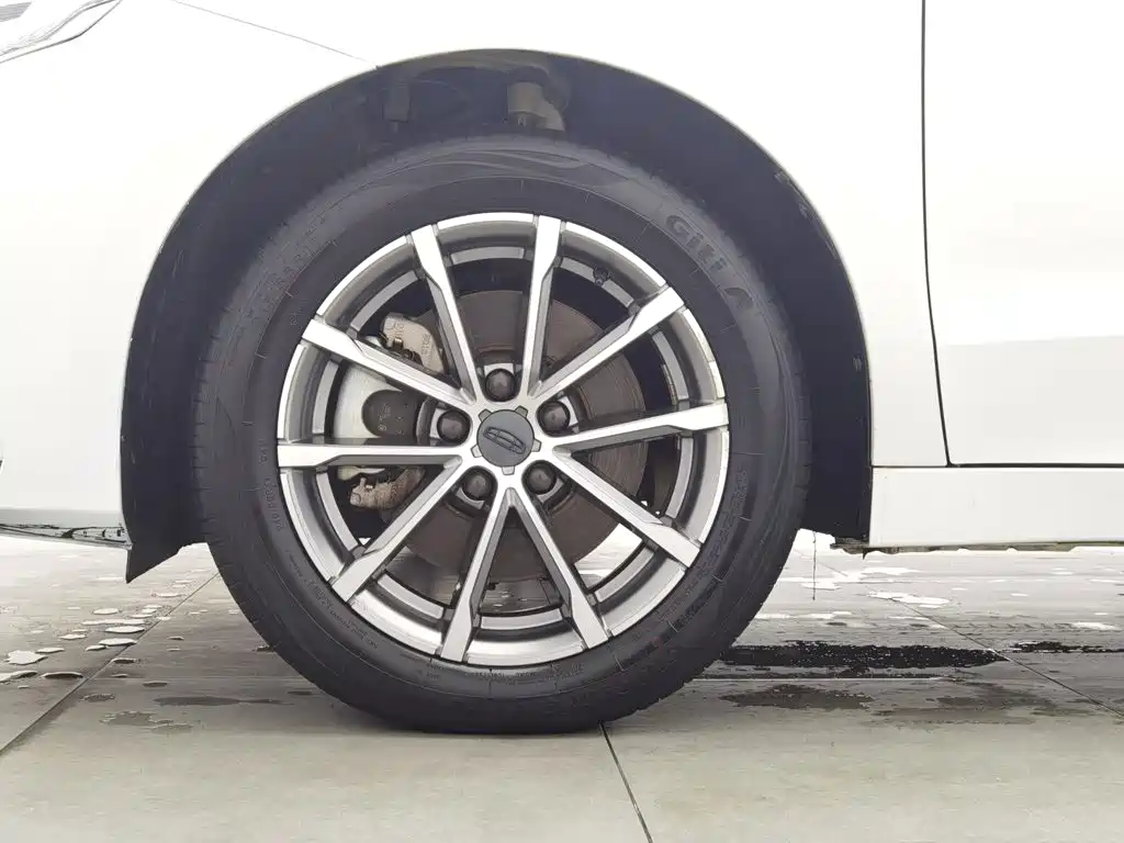 Geely Borui — миниатюра 17