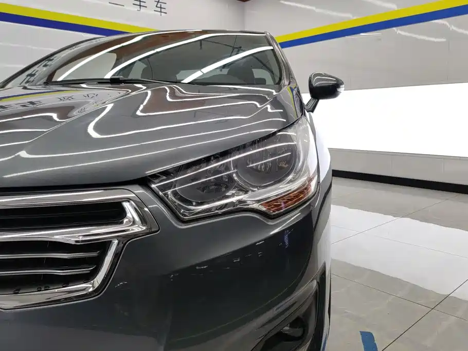 Citroen C4L — миниатюра 5
