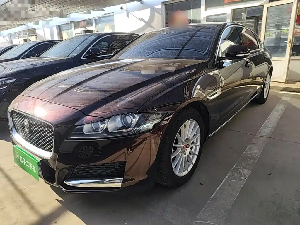 Jaguar XFL — миниатюра 2