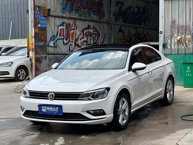 Volkswagen Lamando