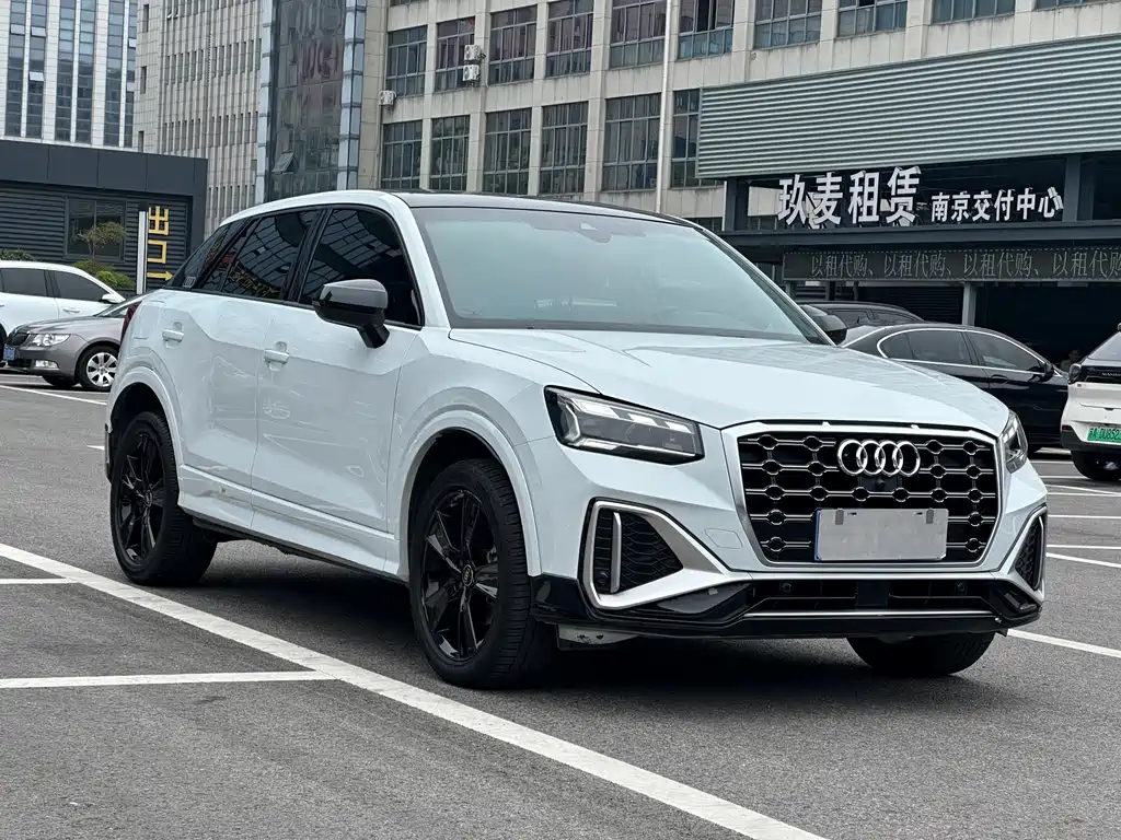 Audi Q2L — миниатюра 3