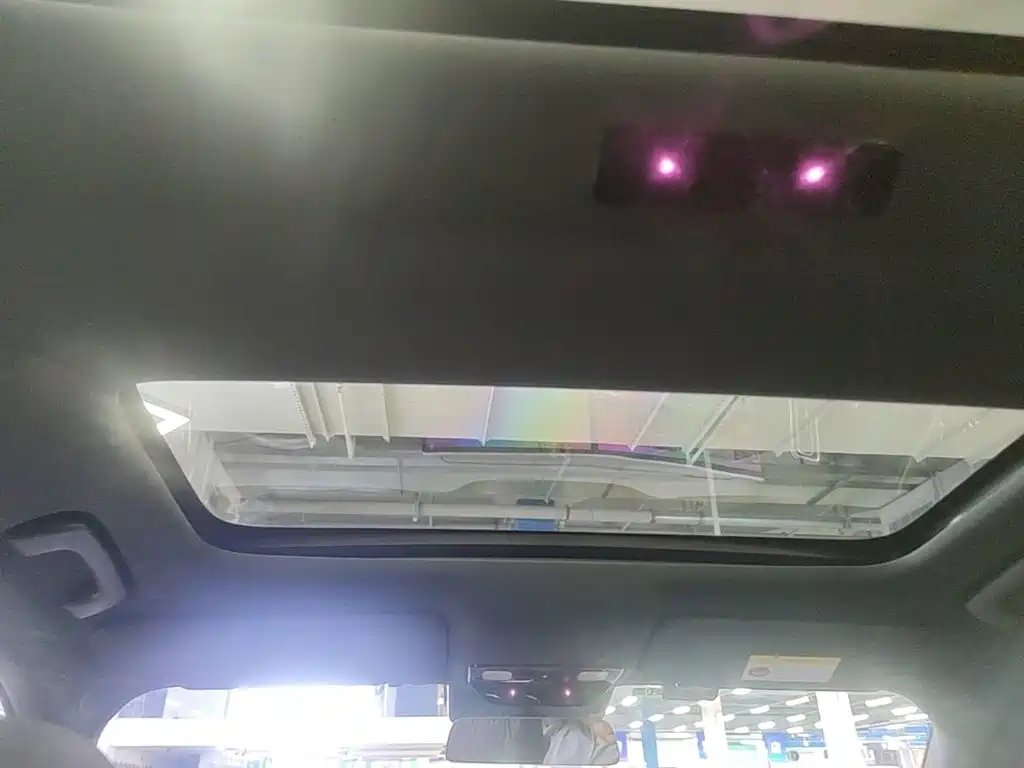 Li Auto Li L8 — миниатюра 18