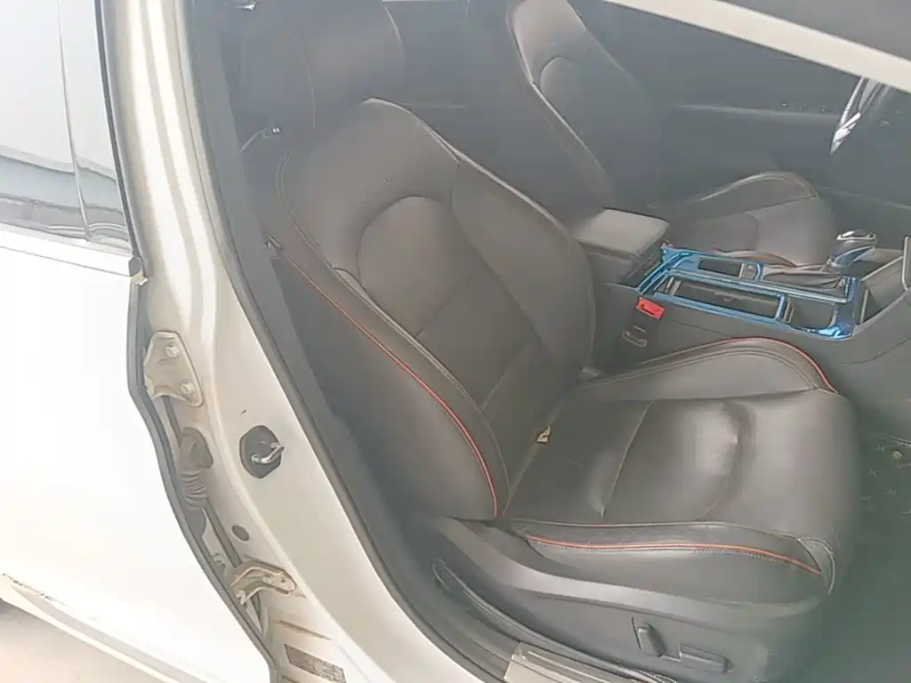Hyundai Sonata — миниатюра 25