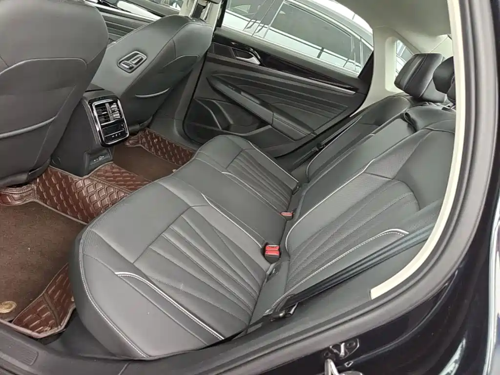 Volkswagen Passat — миниатюра 17