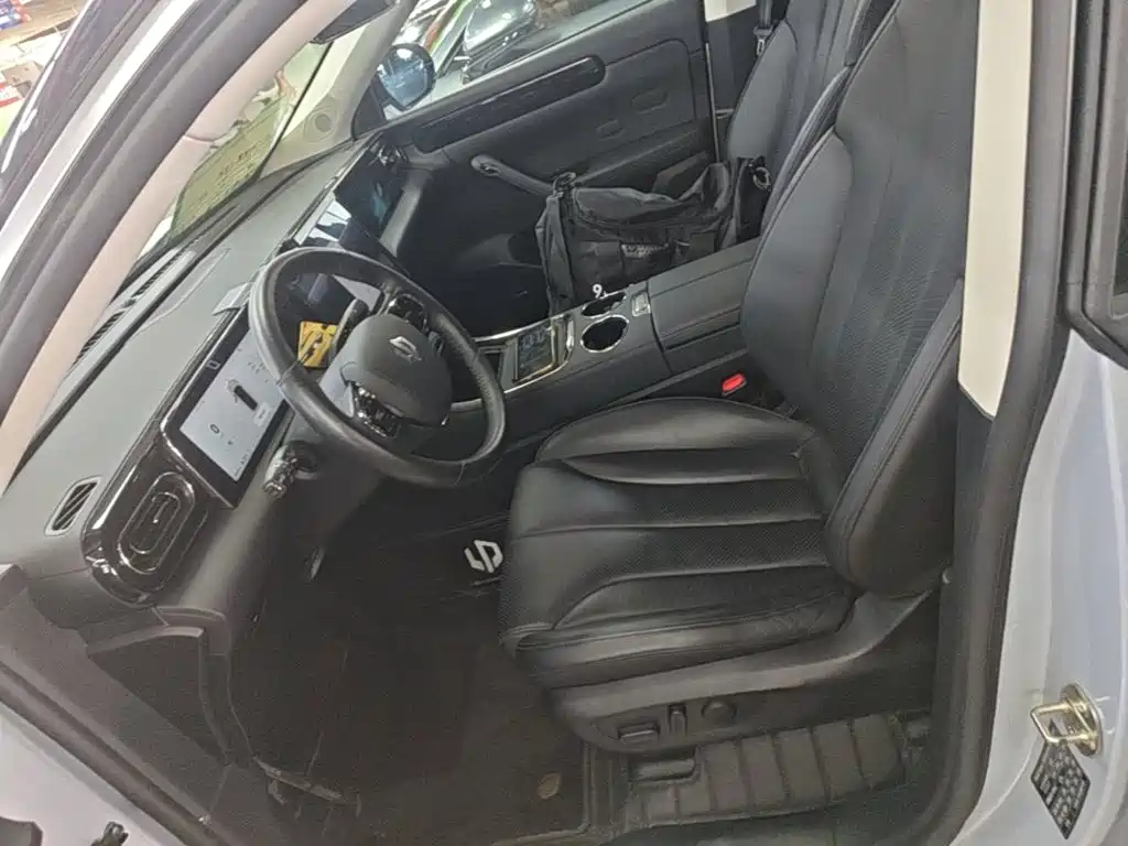 Leapmotor Leapmotor C11 — миниатюра 15