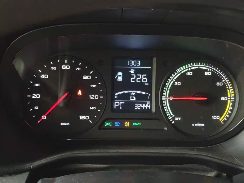 Roewe Clever — миниатюра 12
