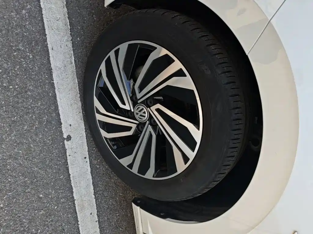 Volkswagen Sagitar — миниатюра 23