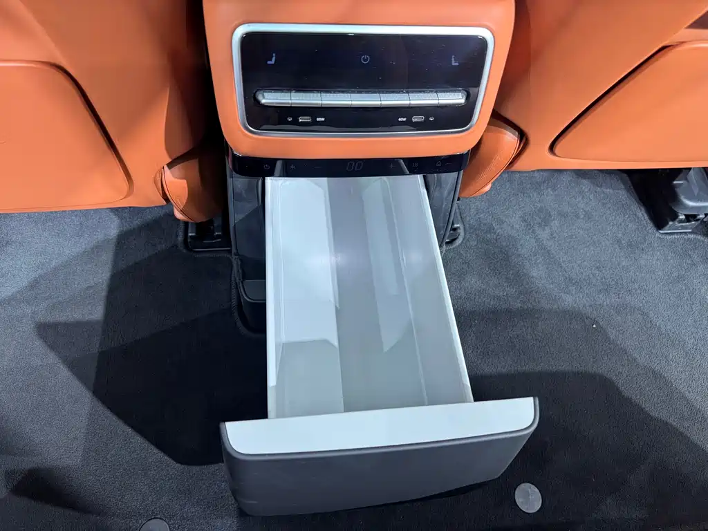 Li Auto Li L9 — миниатюра 17