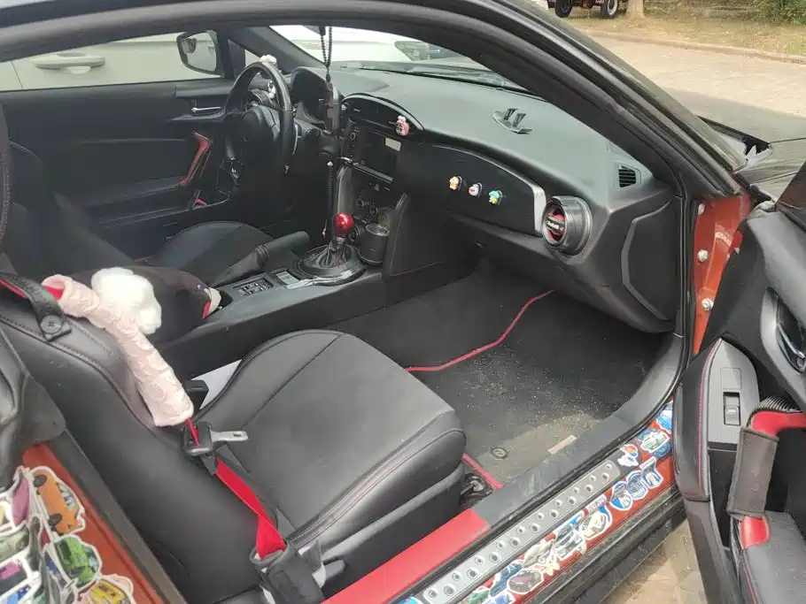 Toyota 86 — миниатюра 8
