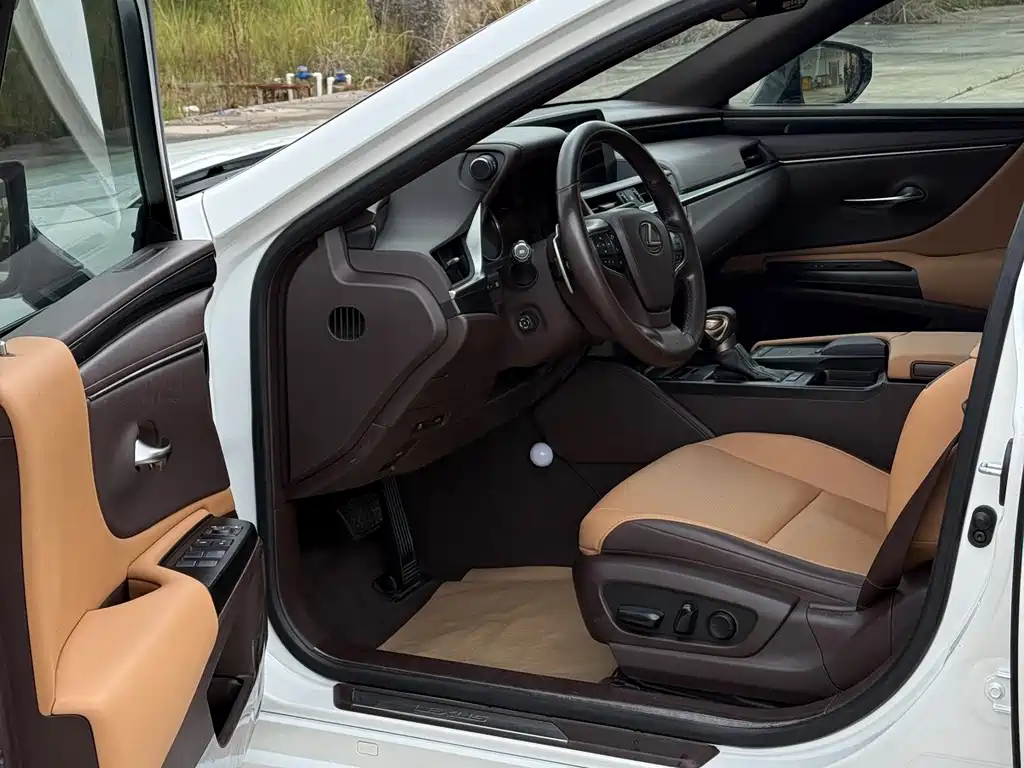 Lexus ES — миниатюра 3