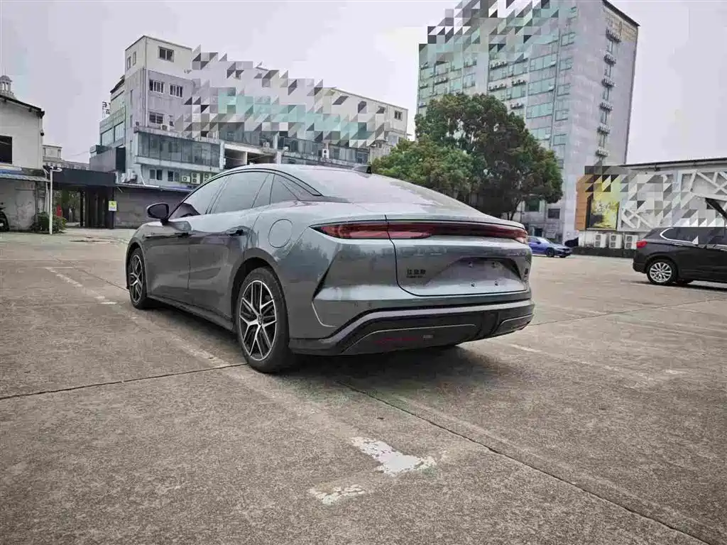 BYD Han L — миниатюра 5