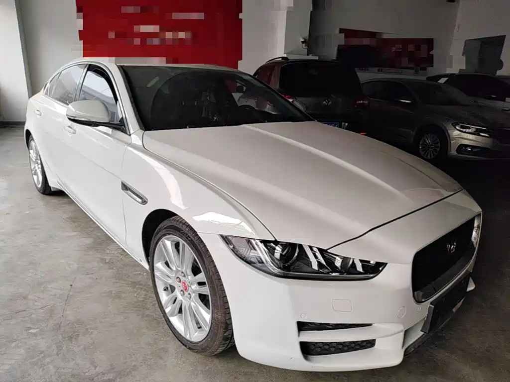 Jaguar XEL — миниатюра 4