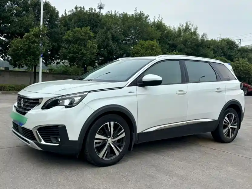 Peugeot 5008 — миниатюра 2