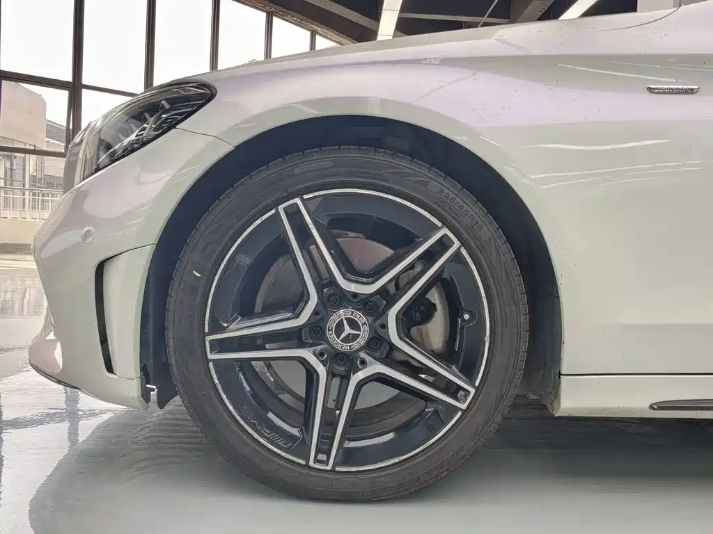 Mercedes-Benz C-Class — миниатюра 15
