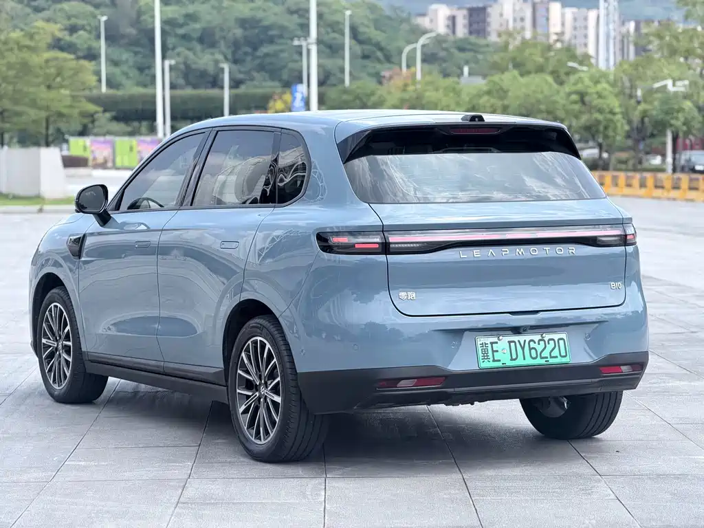 Leapmotor Leapmotor B10 — миниатюра 6