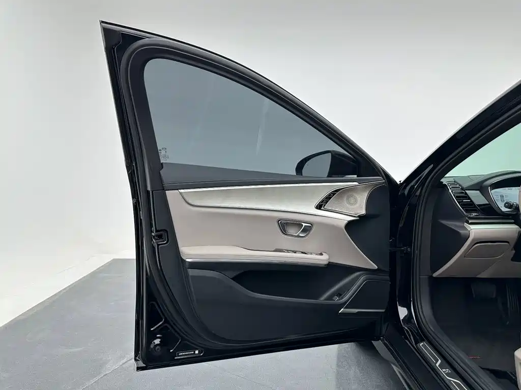 BYD Han — миниатюра 14