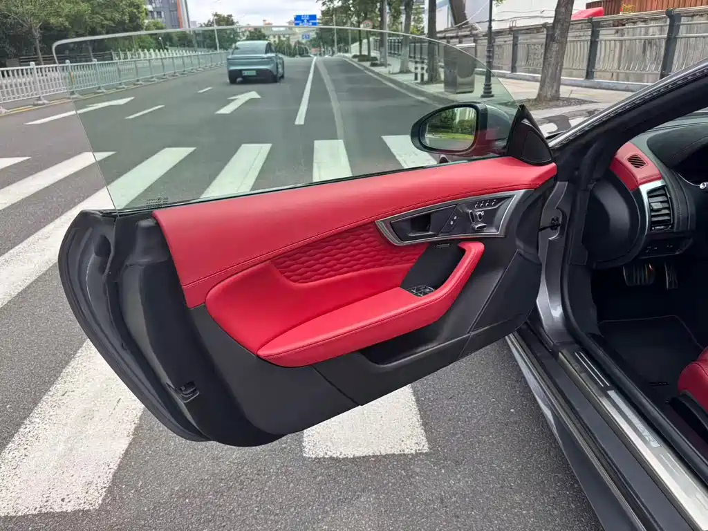 Jaguar F-TYPE — миниатюра 10
