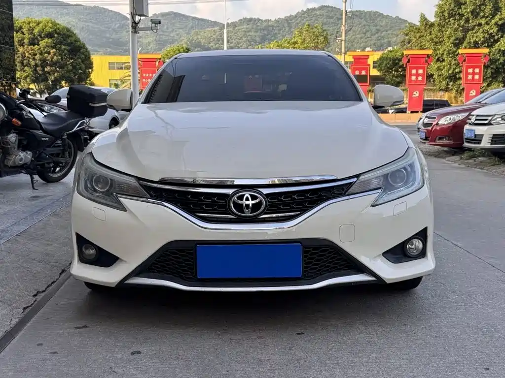 Toyota Reiz — миниатюра 2