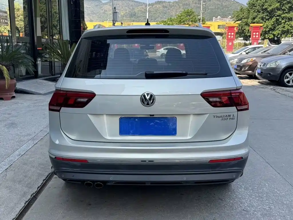 Volkswagen Tiguan L — миниатюра 5