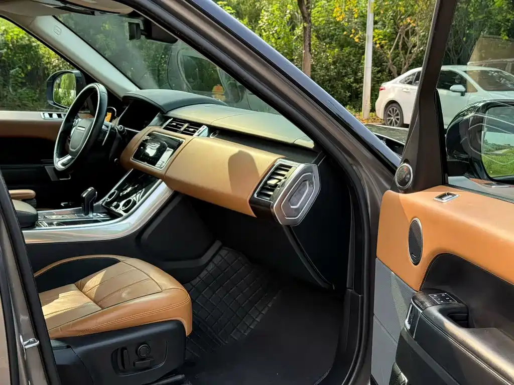 Land Rover Sport — миниатюра 6