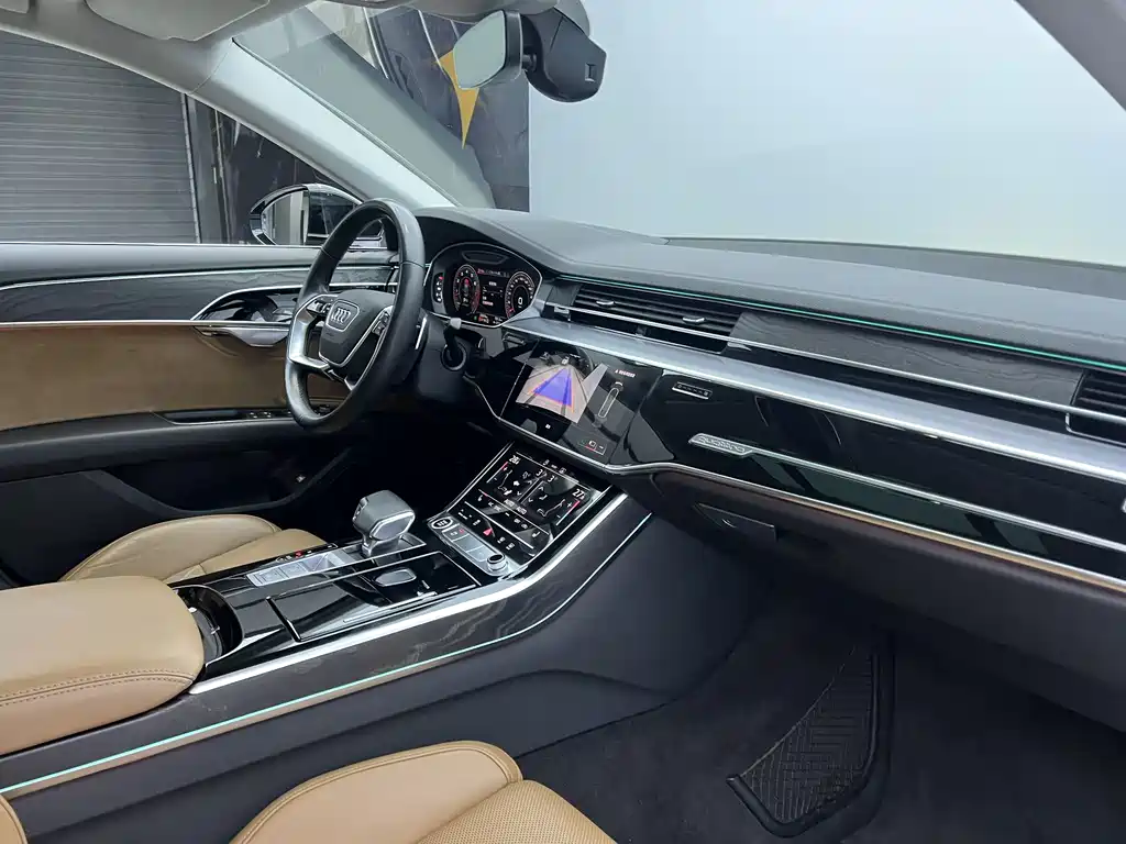 Audi A8 — миниатюра 10