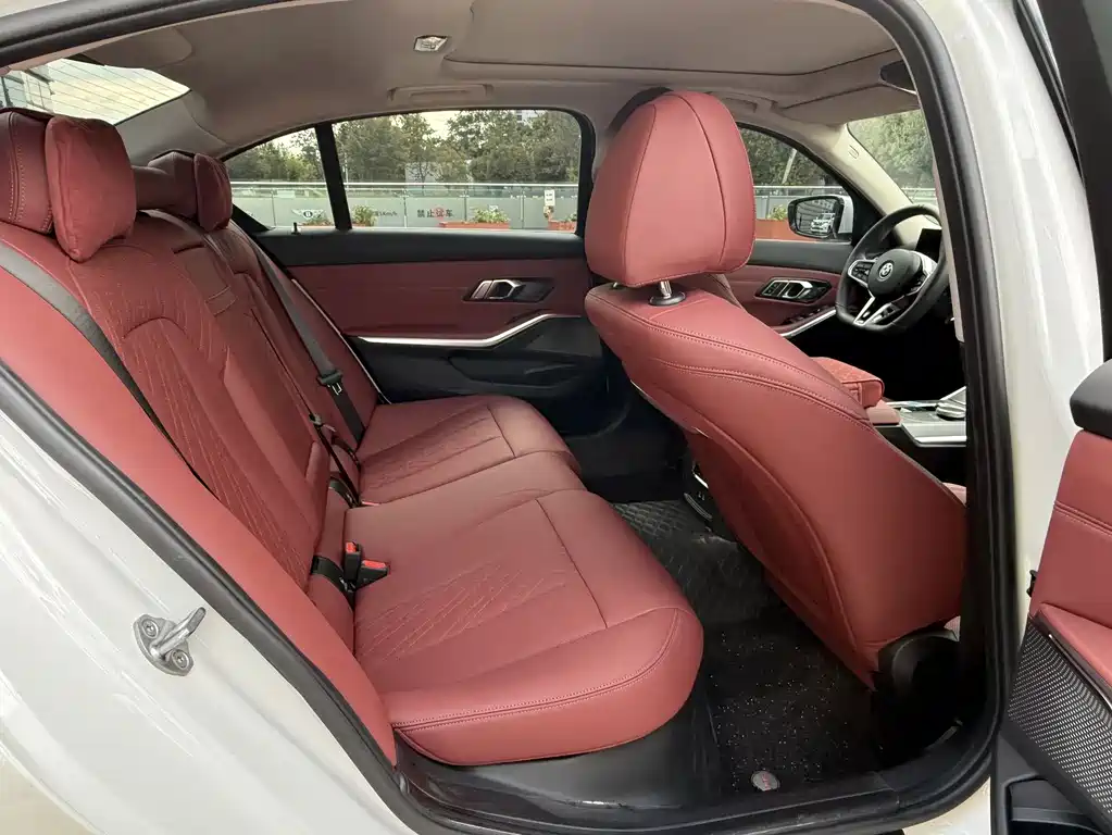 BMW i3 — миниатюра 11