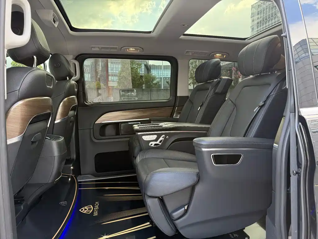 Mercedes-Benz V-Class — миниатюра 10