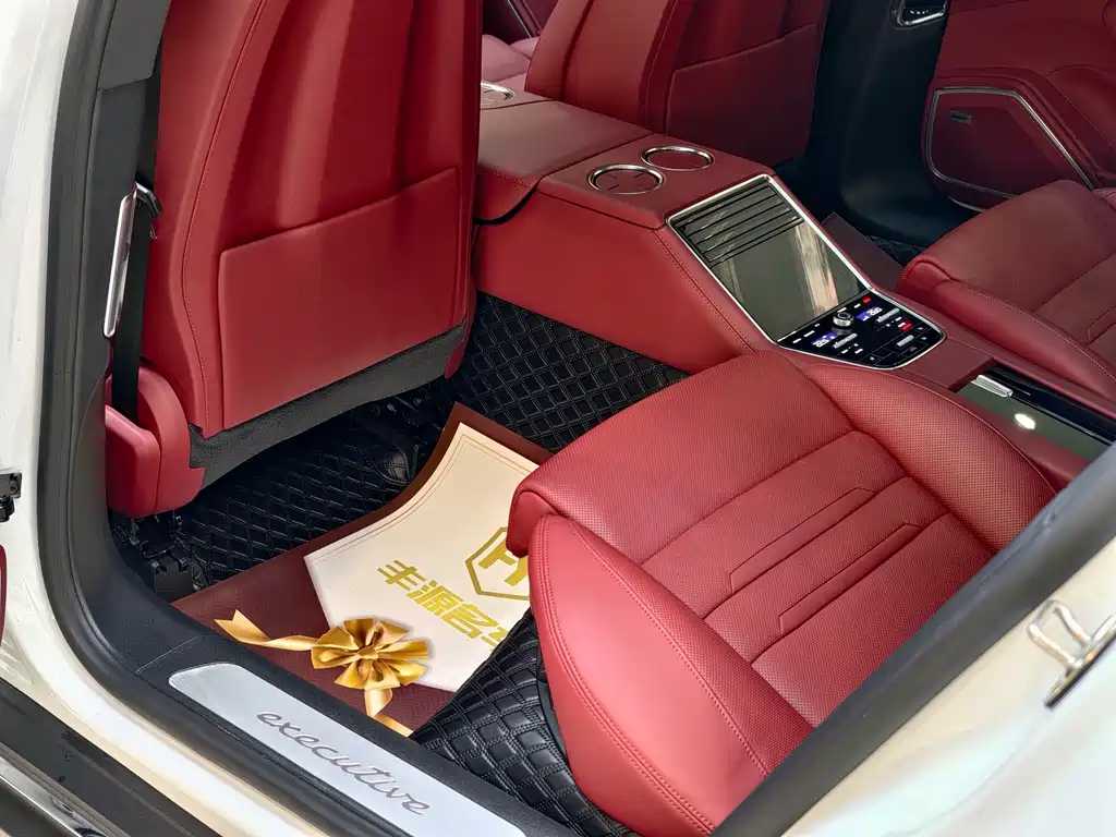 Porsche Panamera — миниатюра 10