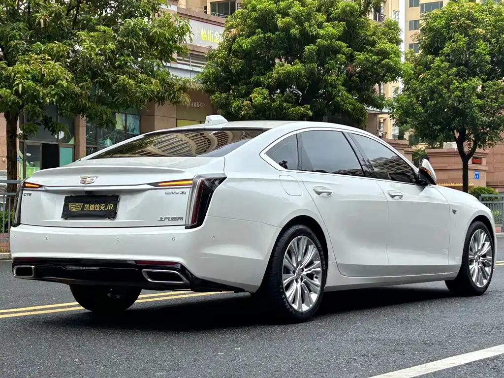 Cadillac CT6 — миниатюра 6