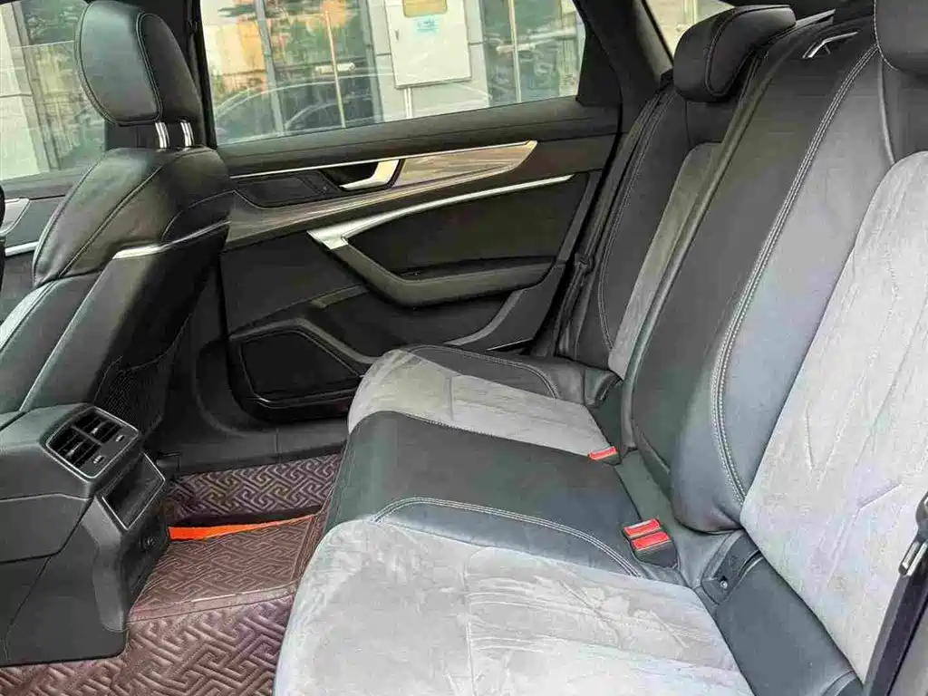 Audi A6L — миниатюра 10