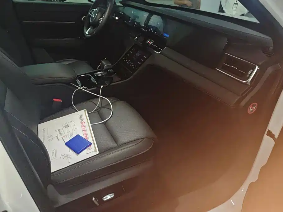 Li Auto Li ONE — миниатюра 8