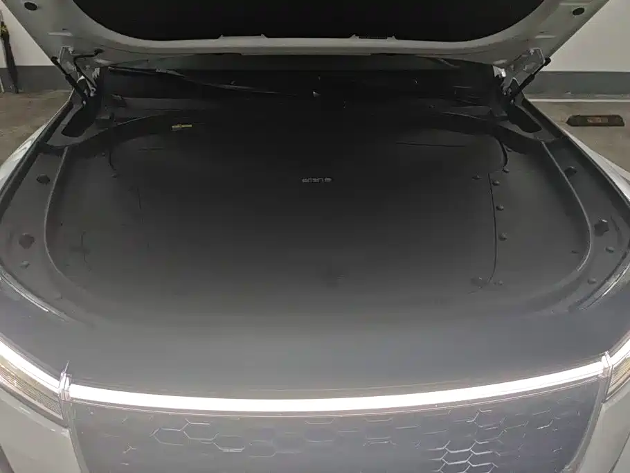 Li Auto Li ONE — миниатюра 10